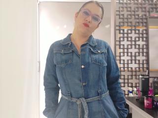 AmeliaWilson Webcam Porno Live - Photo 6/21