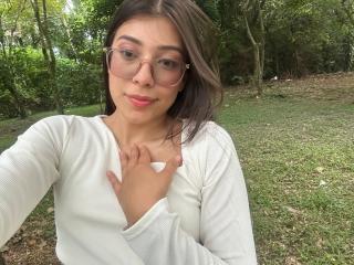 IsabelaPretty Chatte en Chaleur - Photo 9/21