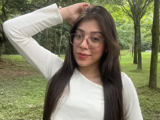 IsabelaPretty Chatte en Chaleur - Photo 6/21