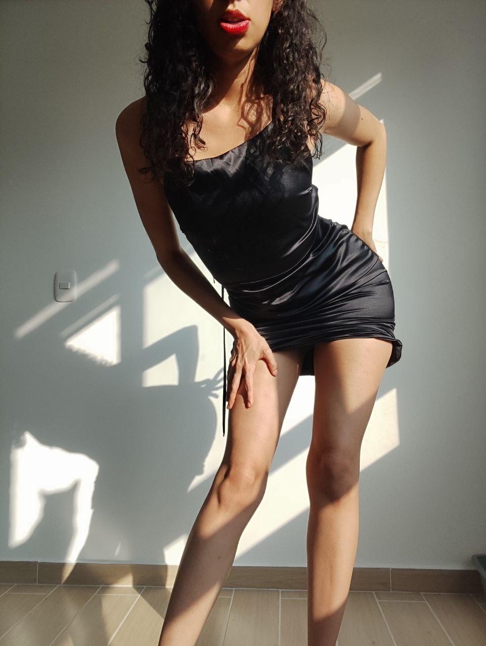 webcam model CurlyBlossom from XloveCam webcam model CurlyBlossom from XloveCam