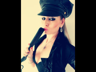 Photo of VIPLara-hot