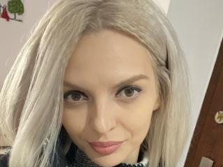 DouceAmelia Amateur Live Webcam - Photo 4/21