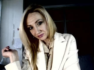 Watch  LilaniLoverX live on XLoveCam