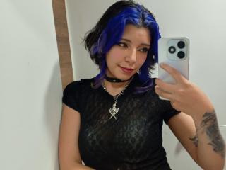 AluDamn Webcam Porno Live - Photo 10/21