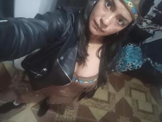 ArianithaXox Webcam Porno Live - Photo 6/21