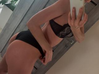 BellaJulls Live Cam Porn - Photo 17/21