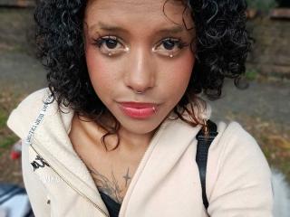 LunaKeller Anal en Webcam Live - Photo 18/21