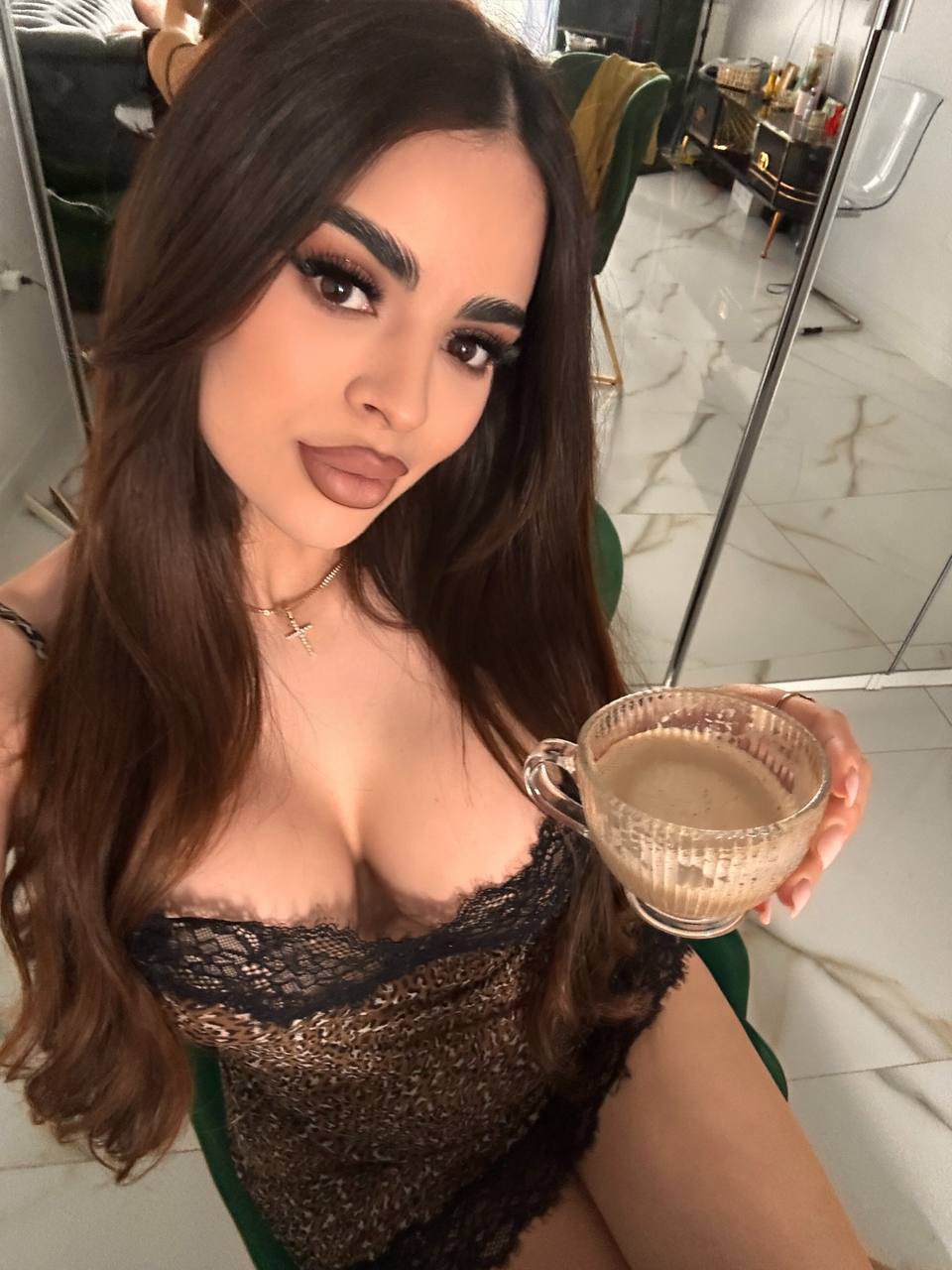 webcam model ArabianRoze from XloveCam webcam model ArabianRoze from XloveCam