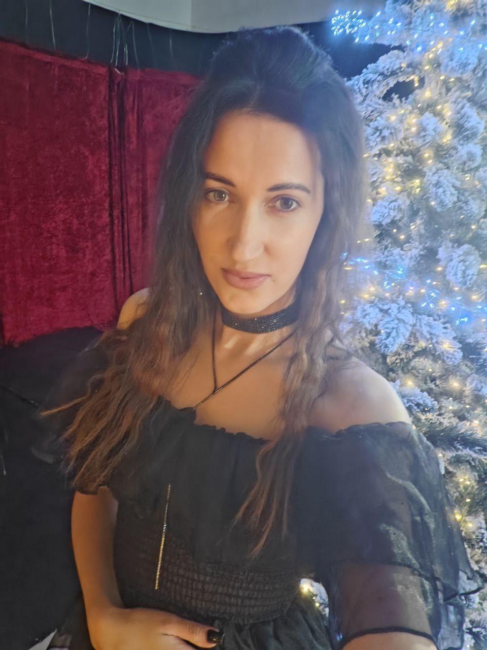 webcam model BanyReid from XloveCam webcam model BanyReid from XloveCam