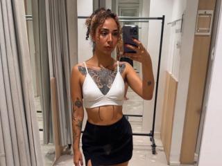 SilvanaXOwen Fellation XXX Cams - Photo 18/21