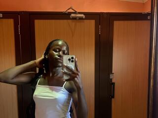 KharlaQueen Seins Show XXX en Direct - Photo 6/21