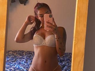 SashaHans Blowjob XXX Cams - Photo 20/21