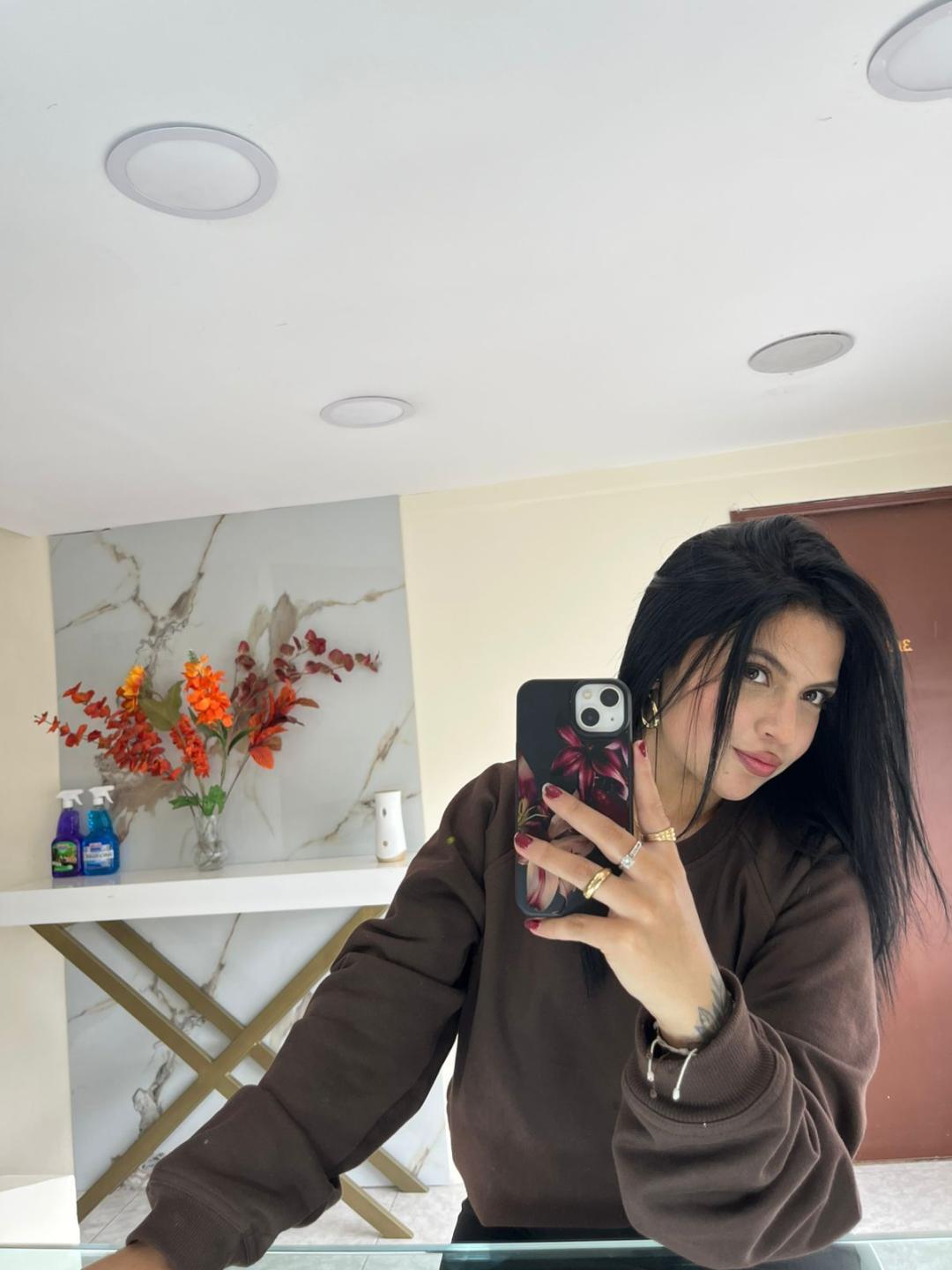 webcam model NyraVanel from XloveCam webcam model NyraVanel from XloveCam