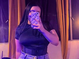 EmaJames Boobs Liveshow - Photo 5/21