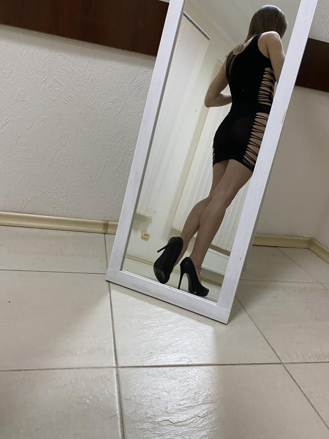 webcam model Amberia from XloveCam webcam model Amberia from XloveCam