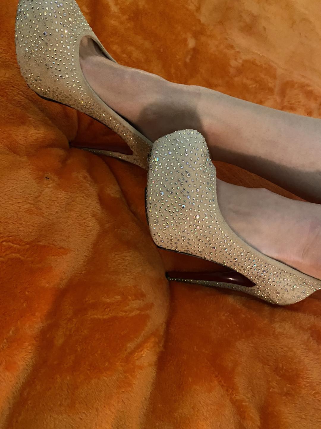 webcam model Amberia from XloveCam webcam model Amberia from XloveCam