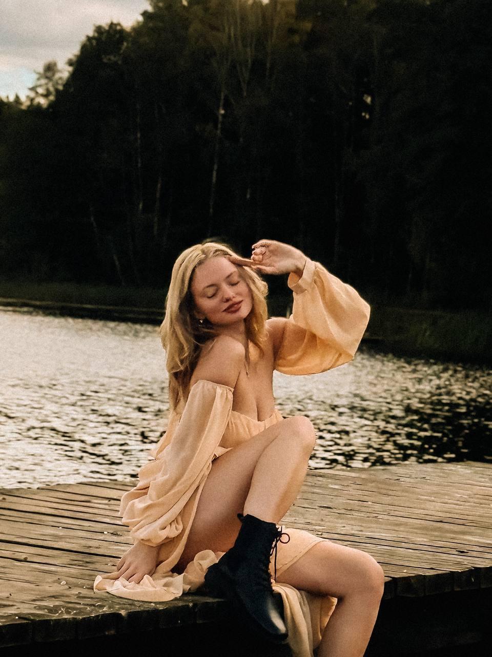 webcam model CrystalHope from XloveCam webcam model CrystalHope from XloveCam