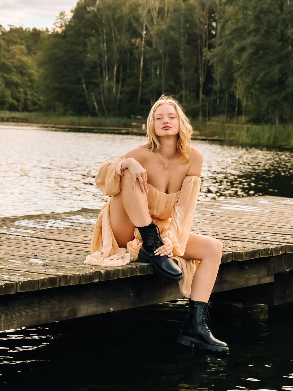 webcam model CrystalHope from XloveCam webcam model CrystalHope from XloveCam