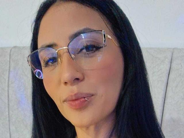 AnnyRoberts — live cam photo 2