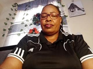 Watch  HeavyAss69 live on XLoveCam