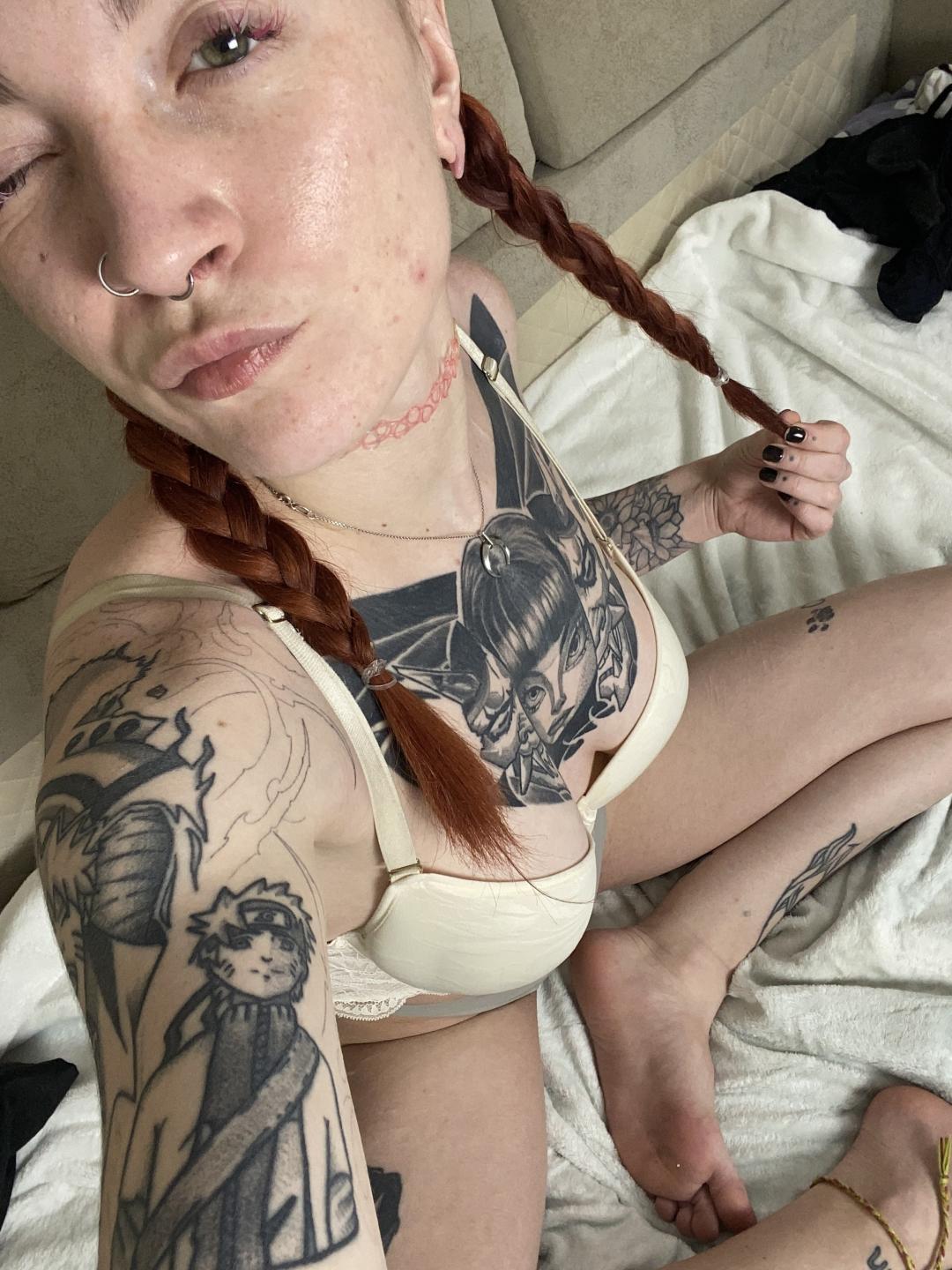 webcam model LumiLune from XloveCam webcam model LumiLune from XloveCam