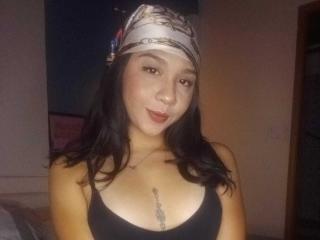 NanaMilan Pussy Video Webcam - Photo 17/21