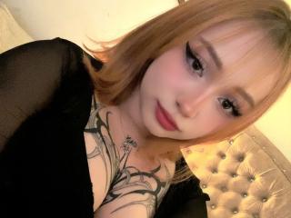 DarkCourtney Amateur Live Cam - Photo 13/21