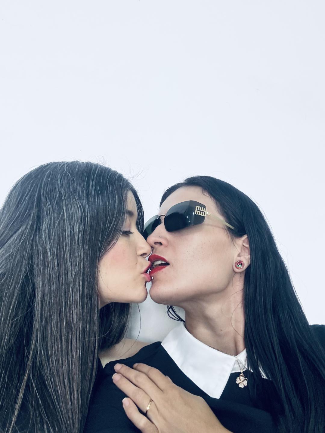 webcam model DakottaScarlett from XloveCam webcam model DakottaScarlett from XloveCam