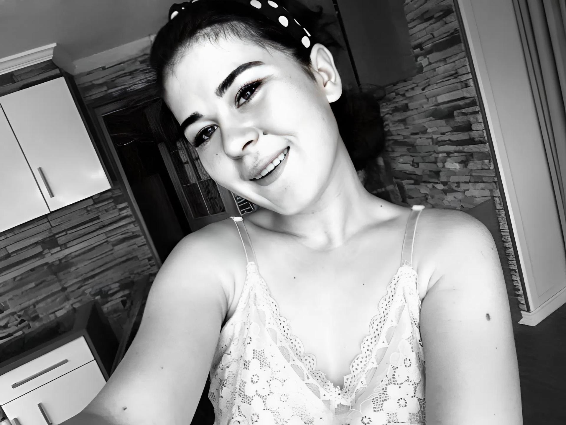 webcam model ToryTayler from XloveCam webcam model ToryTayler from XloveCam