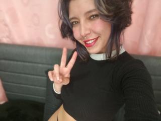 AluDamn Webcam Porno Live - Photo 9/21