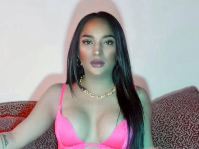 QueenlyMistress — live cam photo 1