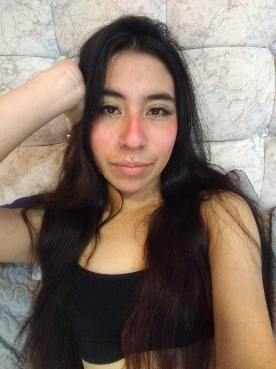 webcam model LinaSpearce from XloveCam webcam model LinaSpearce from XloveCam