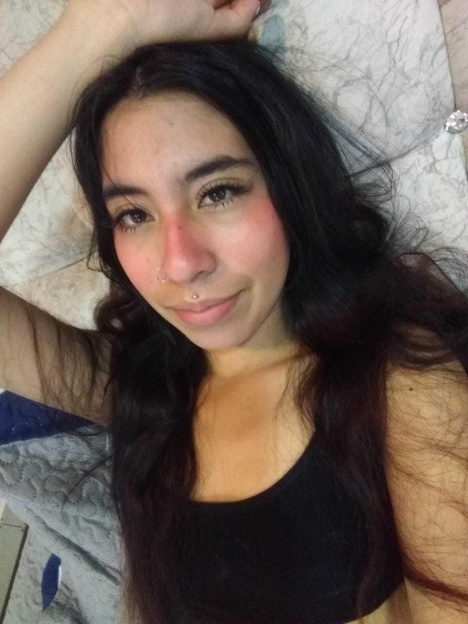 webcam model LinaSpearce from XloveCam webcam model LinaSpearce from XloveCam