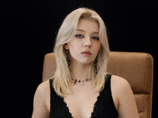 SelenaIris Fellation XXX Cams - Photo 7/10