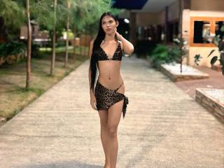 CassandraWise - Live sex cams model