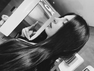 MagieeThomson Hot Liveshows - Photo 11/21