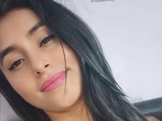 EmilySanz Boobs Liveshow - Photo 8/9