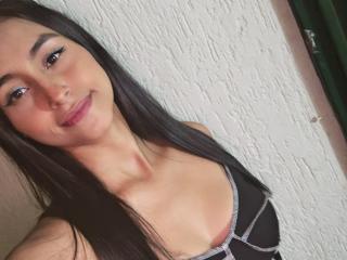 EmilySanz Boobs Liveshow - Photo 6/9