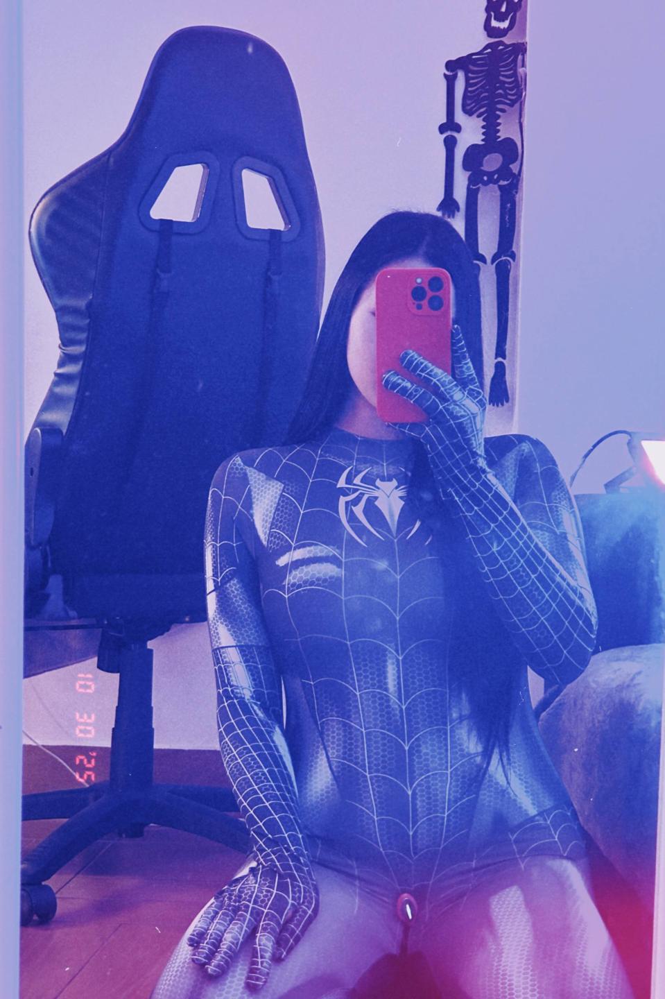 webcam model MsMaryLori from XloveCam webcam model MsMaryLori from XloveCam