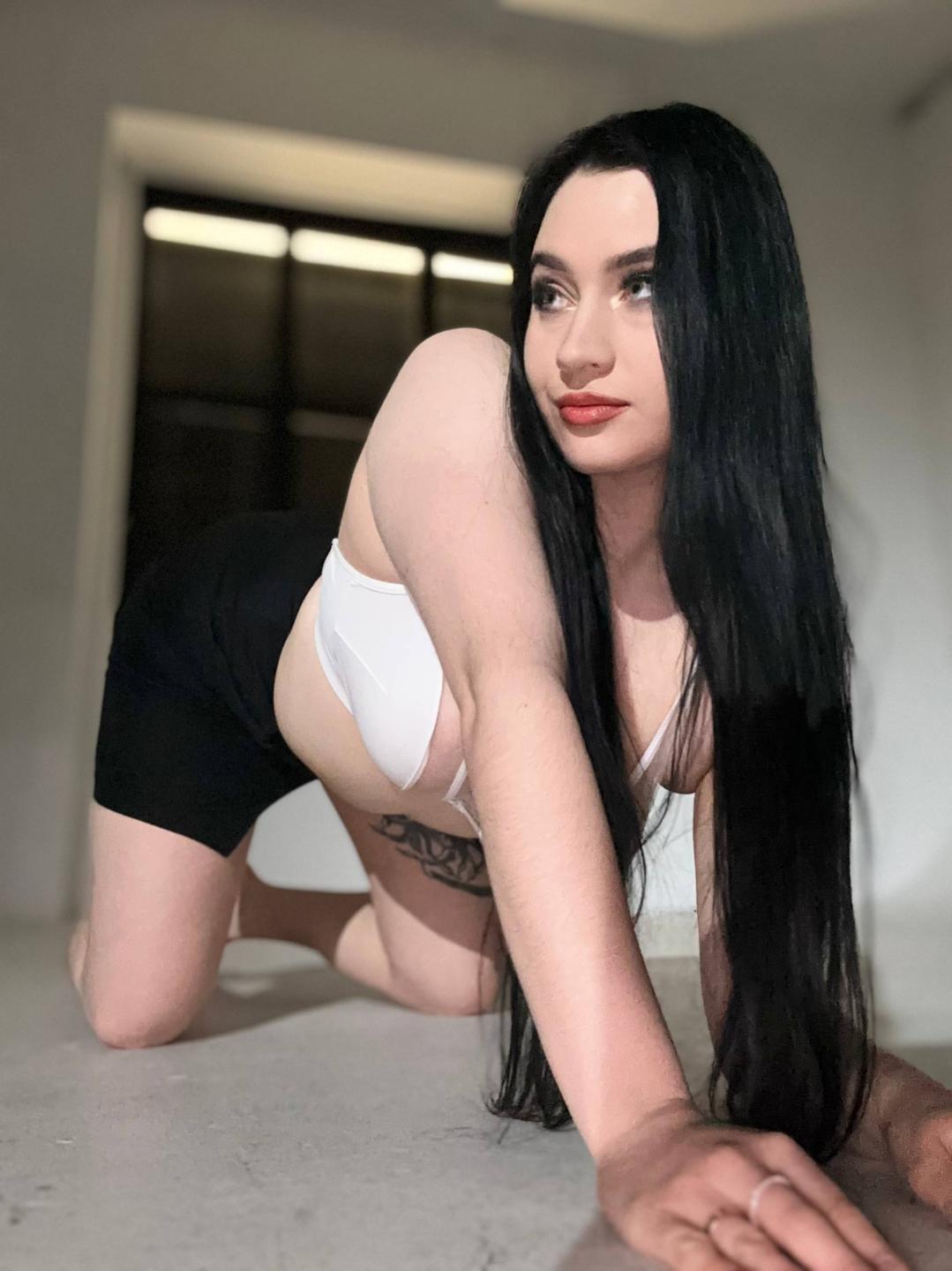 webcam model MsMaryLori from XloveCam webcam model MsMaryLori from XloveCam