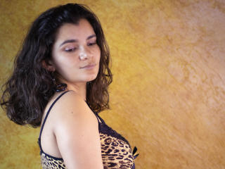 BulmaHot Live Cam Porn - Photo 14/21