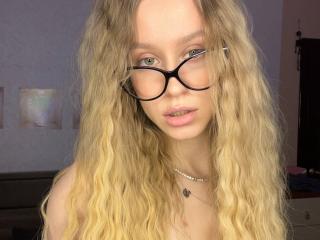 AliceGly Webcam Porno Live - Photo 7/8