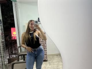 SharonKlart Blowjob XXX Cams - Photo 16/21