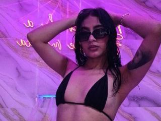 NicolleSweetty Image Gallery