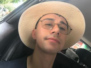 Photo de OliverHot69