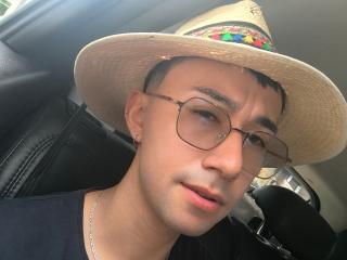 Photo de OliverHot69