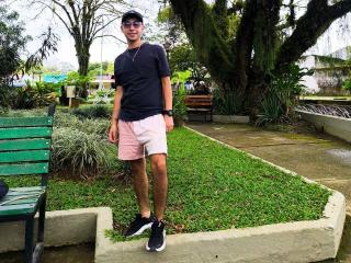 Photo de OliverHot69