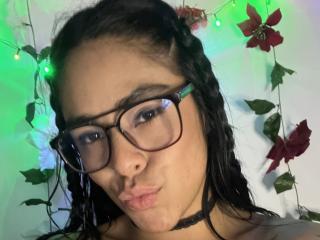 StellaBeckker Blowjob XXX Cams - Photo 12/21