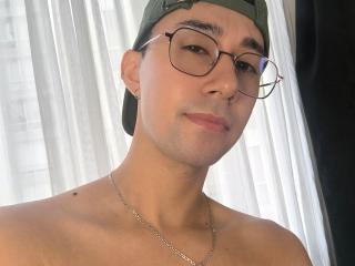 Photo de OliverHot69