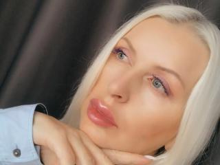 RosalineRena Sex Brunette - Photo 4/5